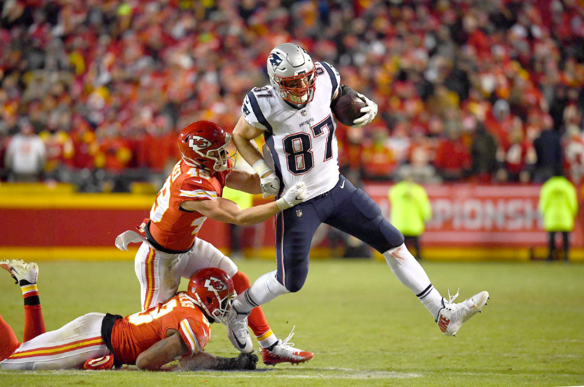 pats-gronkowksi.jpg